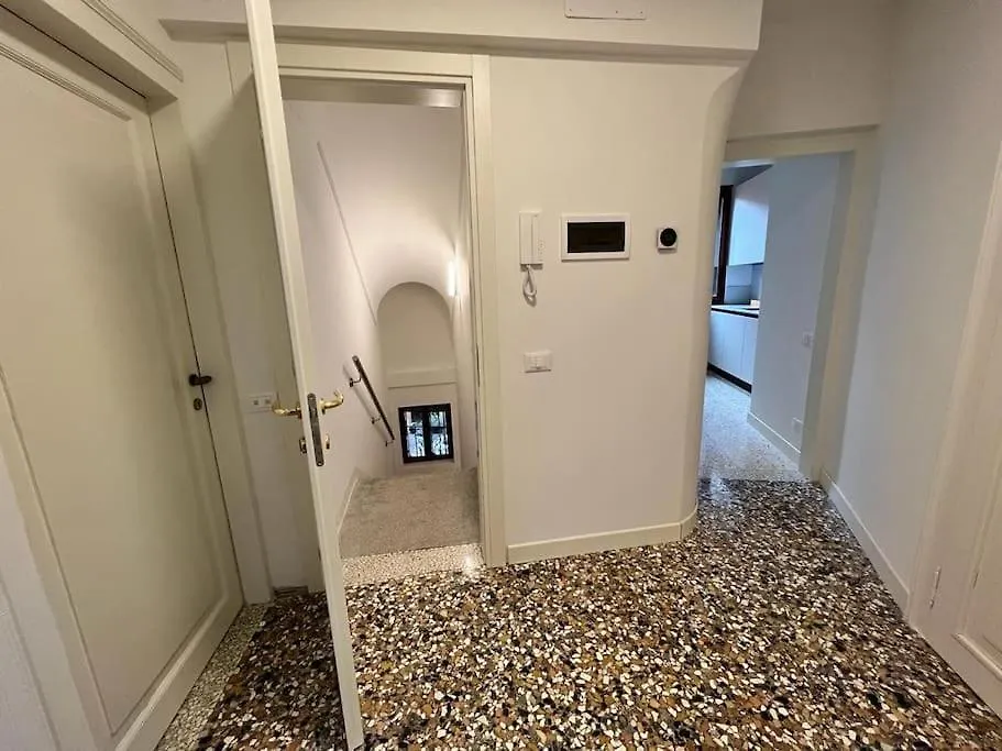 Appartamento Splendid “True Venice Apartment” Overlooking Water