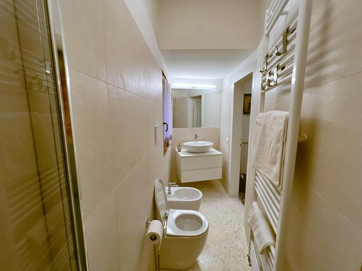 Appartamento Splendid “True Venice Apartment” Overlooking Water Italia